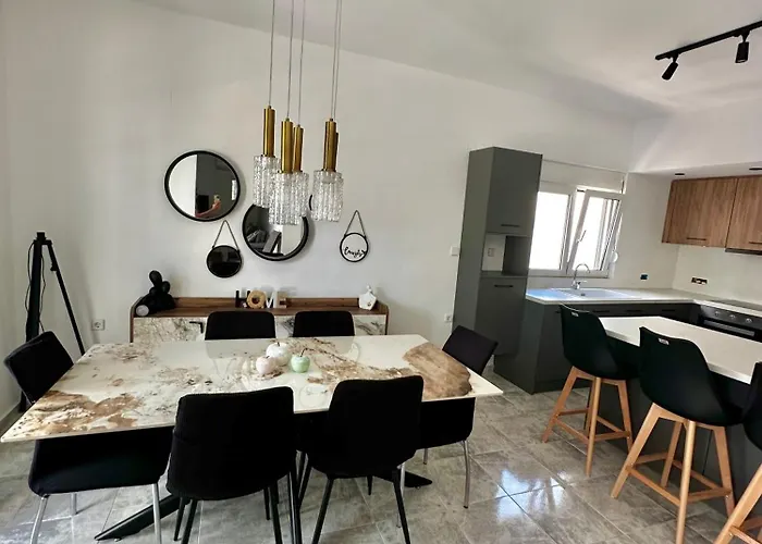 Beehouse Kalithiész